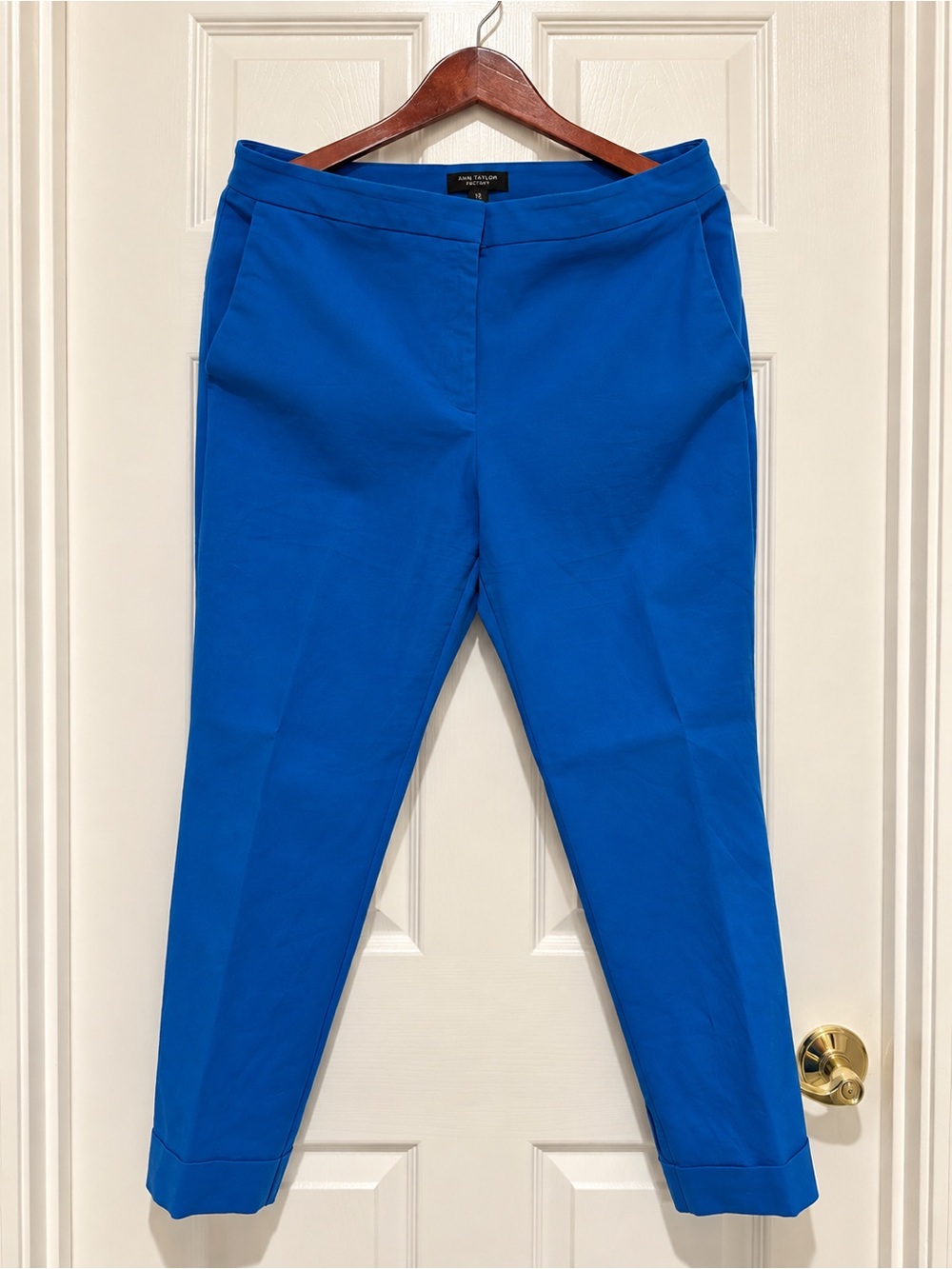 Ann Taylor Factory Cobalt Blue Cropped Pants Size 12 – Worn Twice